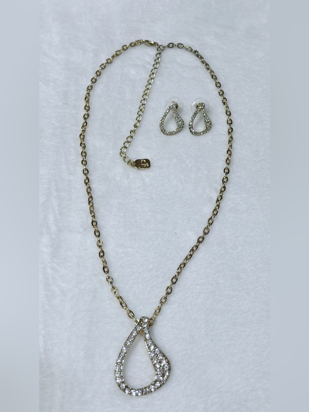 Vintage Yousi (You & I) gold-tone necklace and matching earring set